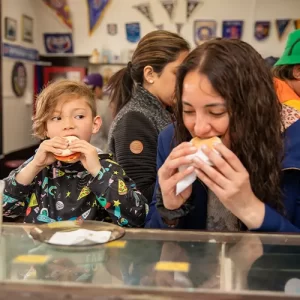 madre e hijo