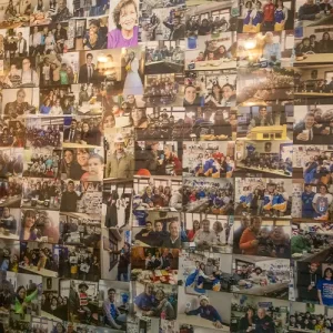muro de fotos de la u